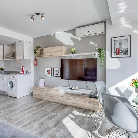 Real Apartment Estepona