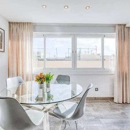 Real Apartment *